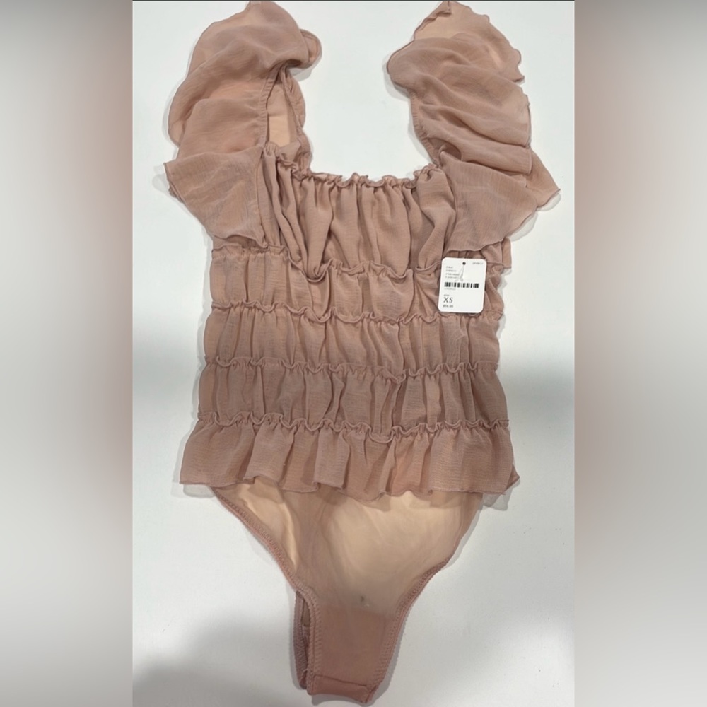 XS/S BRAND NAME CLOTHING - SOME NWT   PRICING RANGES- SOLD IN BULK $100